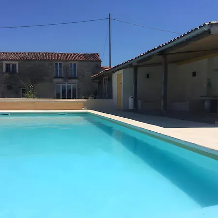 Pressoir - La Garenne Family *